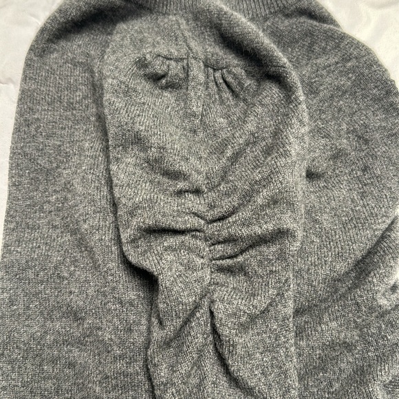 Frame Ruched Long Sleeved Sweater Small - Picture 4 of 6